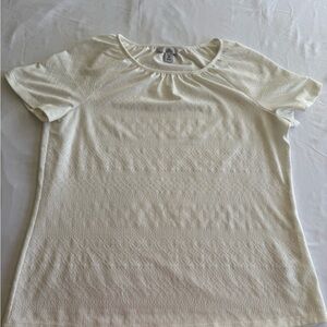 NWOT Croft & Barrow Cream White Short Sleeve Top W Abstract Detail Size Petite M